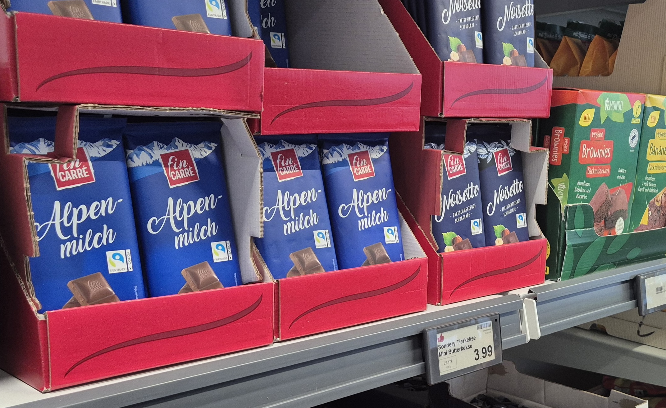 Embedded Shelf